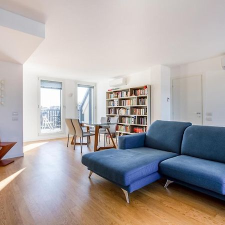 Modern Apt With Terrace, Wifi & Ac Милан Экстерьер фото
